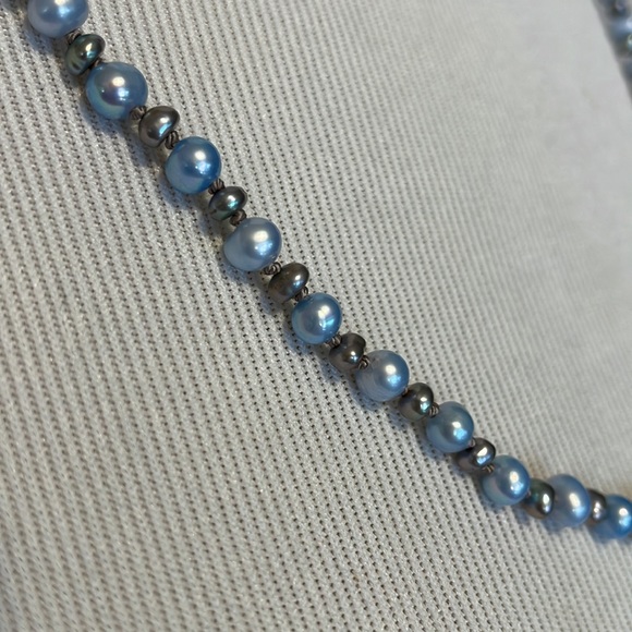Blue & grey pearl necklace or bracelet - Picture 2 of 8